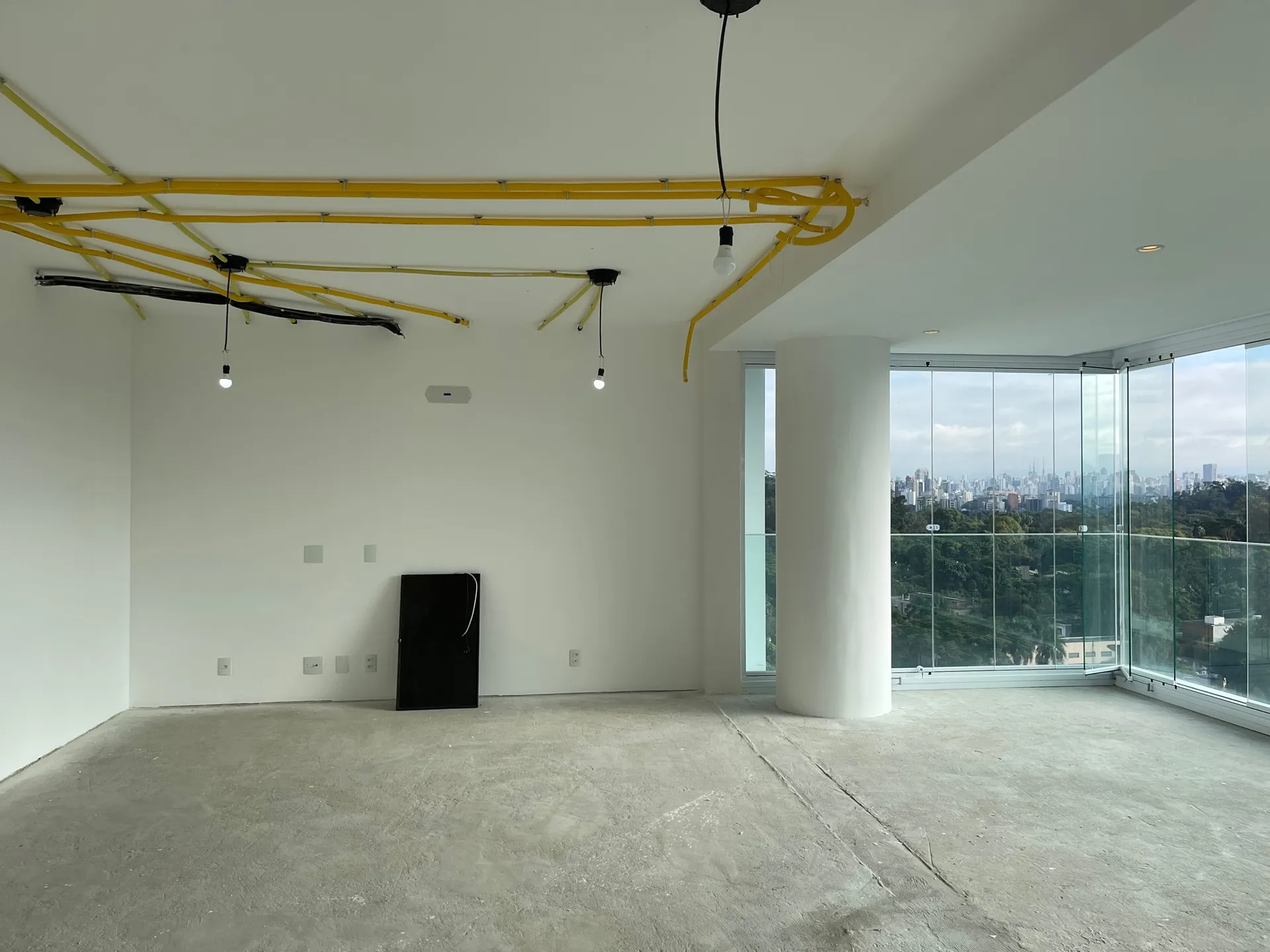 Sala do Apartamento Moema antes da intervenção